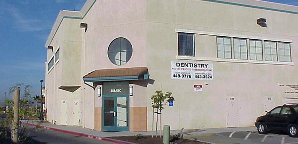 Salinas Dentist Dr. Ernesto Mireles
